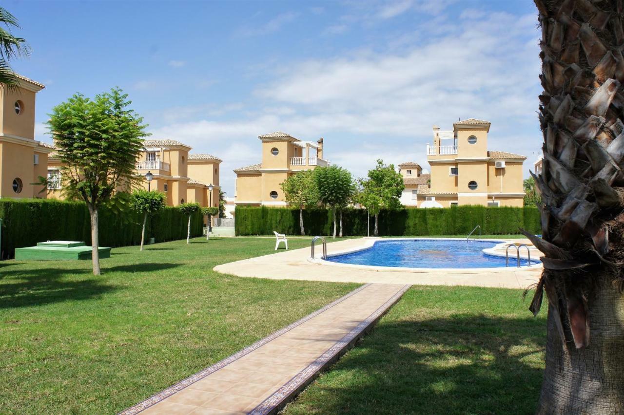 Villa Las Tres Perlas 阿尔戈法 外观 照片
